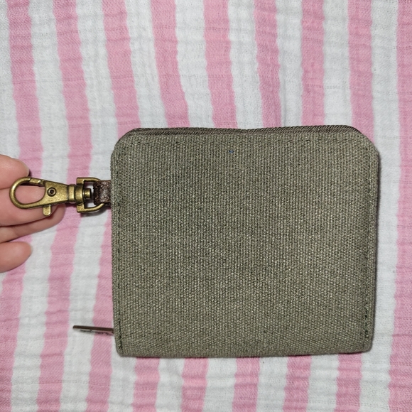 Thirty-One clip and zip wallet - Picture 2 of 10